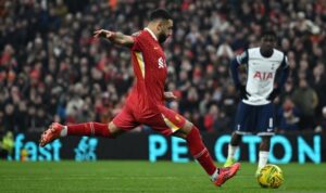 Arne Slot sebut kontrak baru Salah beri suasana positif untuk Liverpool