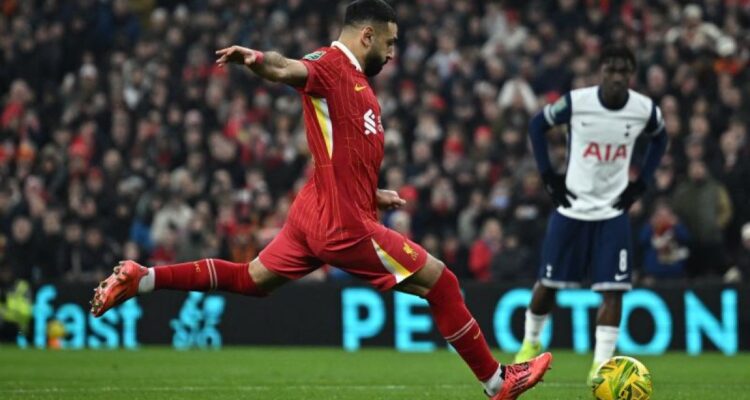 Arne Slot sebut kontrak baru Salah beri suasana positif untuk Liverpool